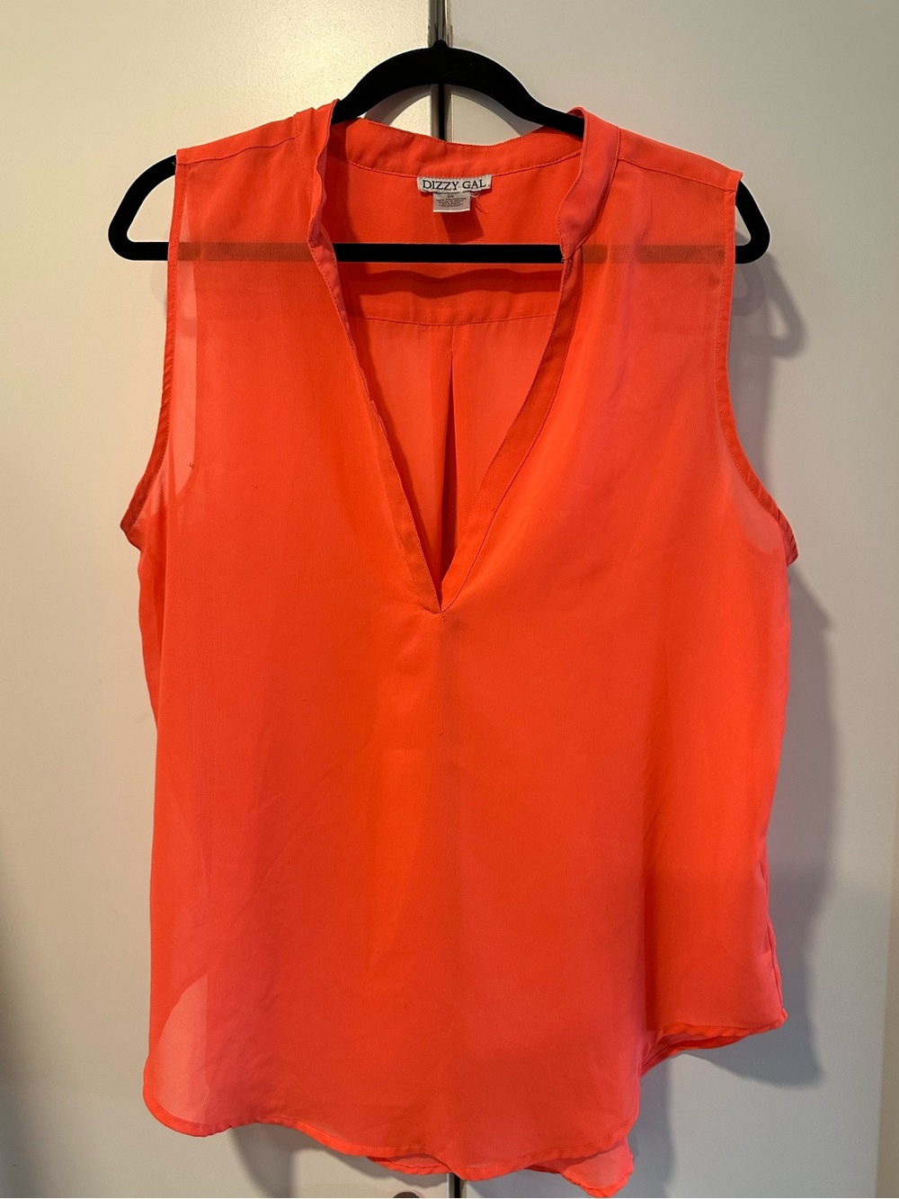 Dizzy Gal 2x Women's Orange Sleeveless V-Neck Blouse